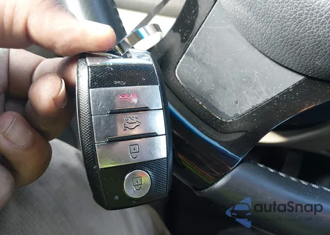 2015 Kia Optima Ex z USA, uszkodzony, nr VIN 5XXGN4A73FG384222